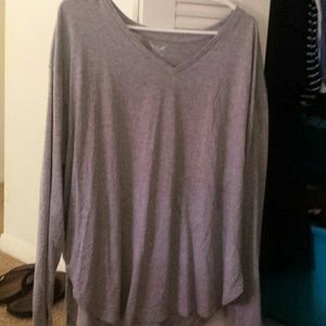 Long sleeve gray tee